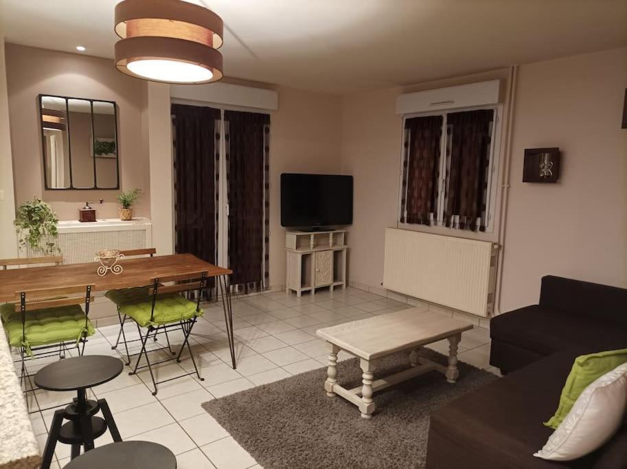 Ecully, Appartement Au Calme De 50M². Exteriér fotografie